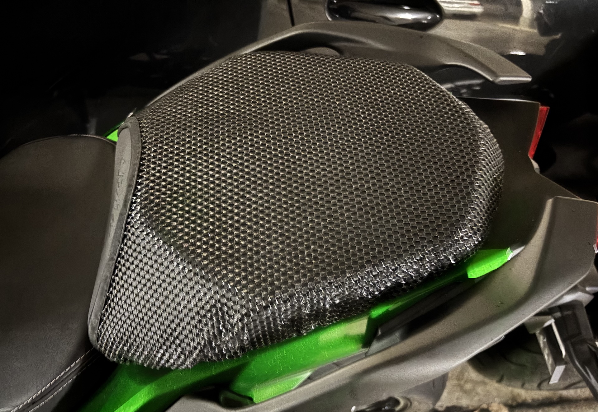 Kawasaki H2 SX SE - Triboseat Anti-slip Pillion Seat Cover