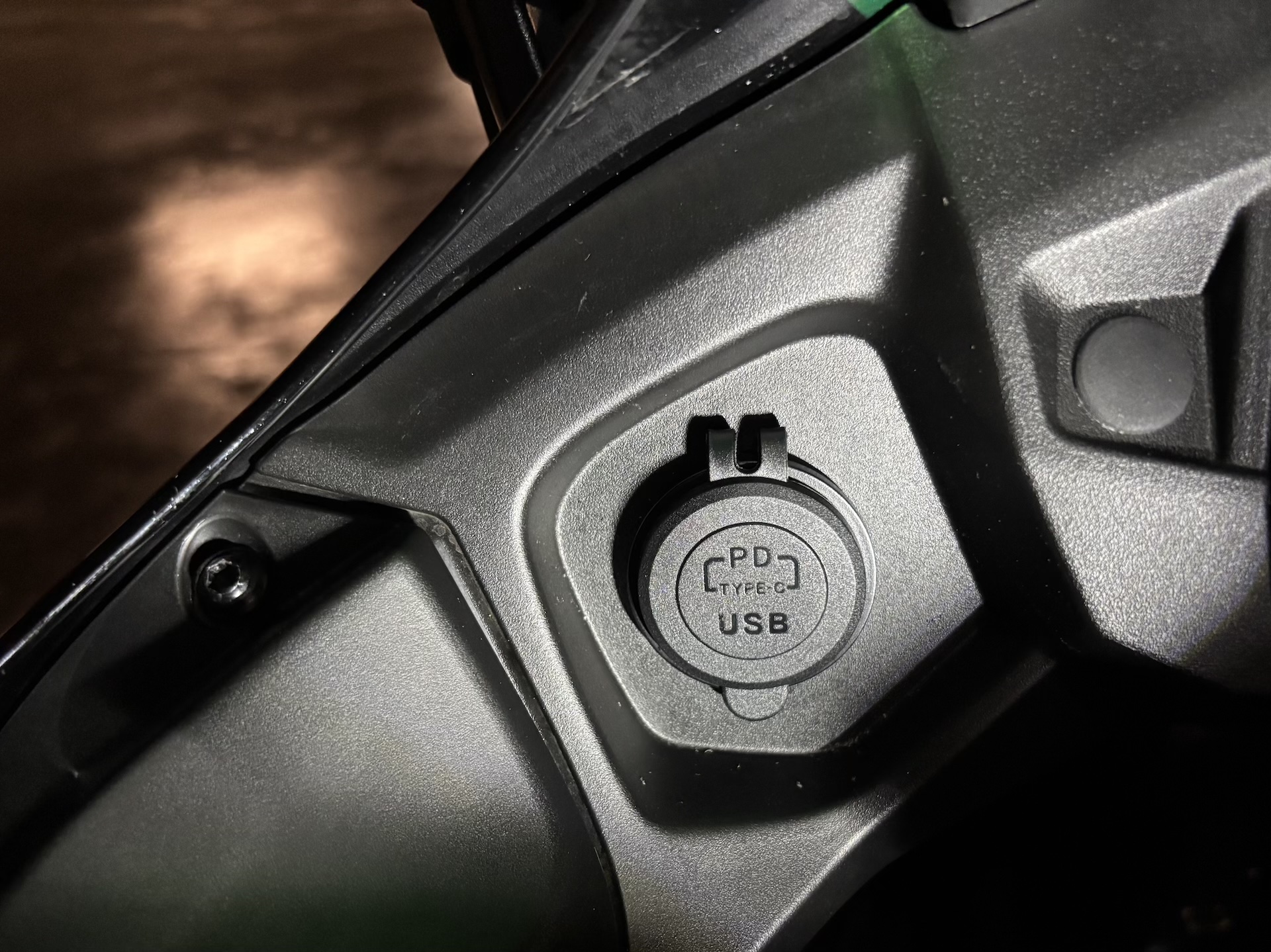 Kawasaki H2 SX USB Charger Upgrade – Replacing the Factory Cigarette Lighter Socket