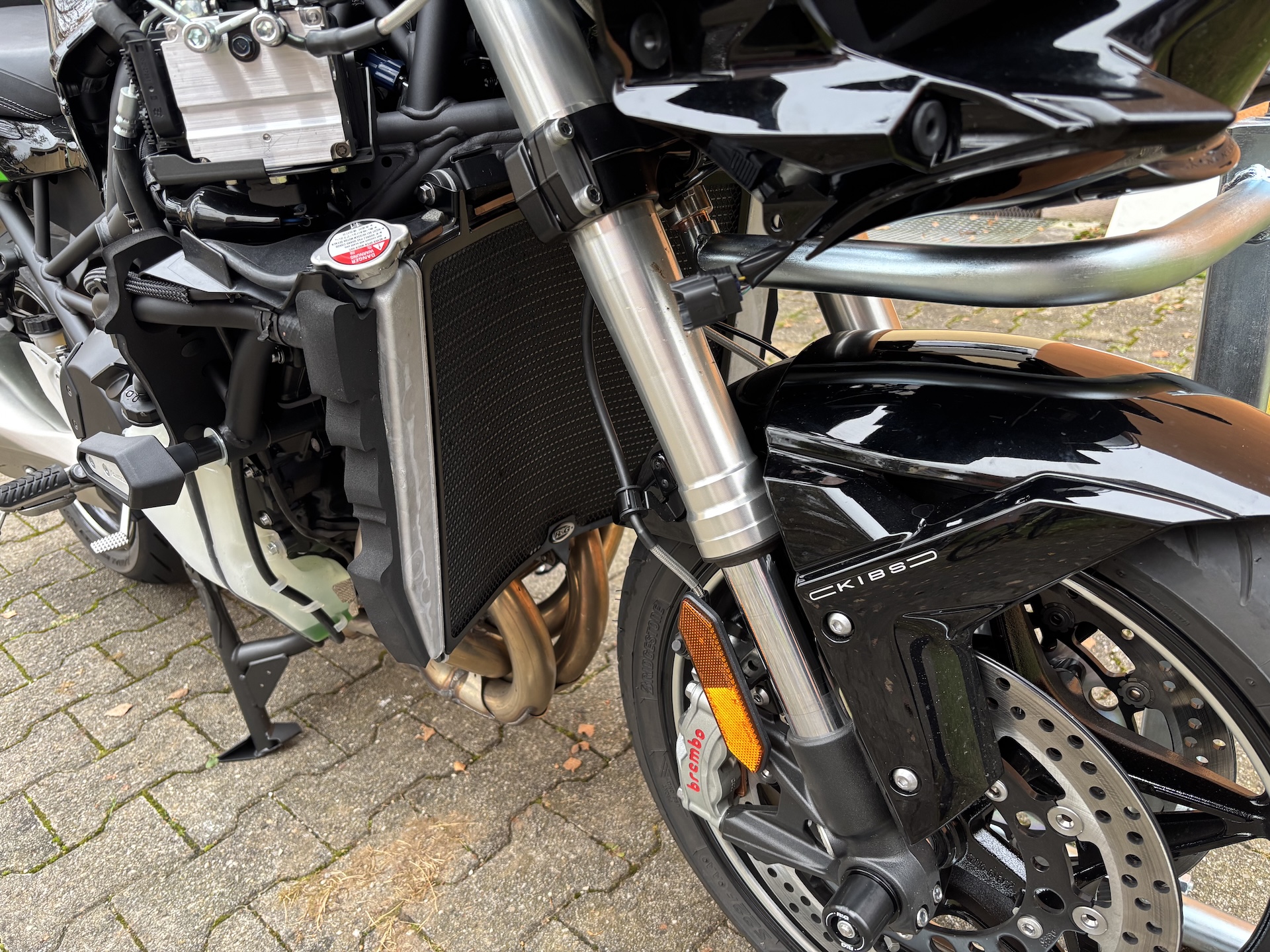 The Kern-Stabi Spindle Stand X4 2049 – A German Masterpiece for Motorcycle Care